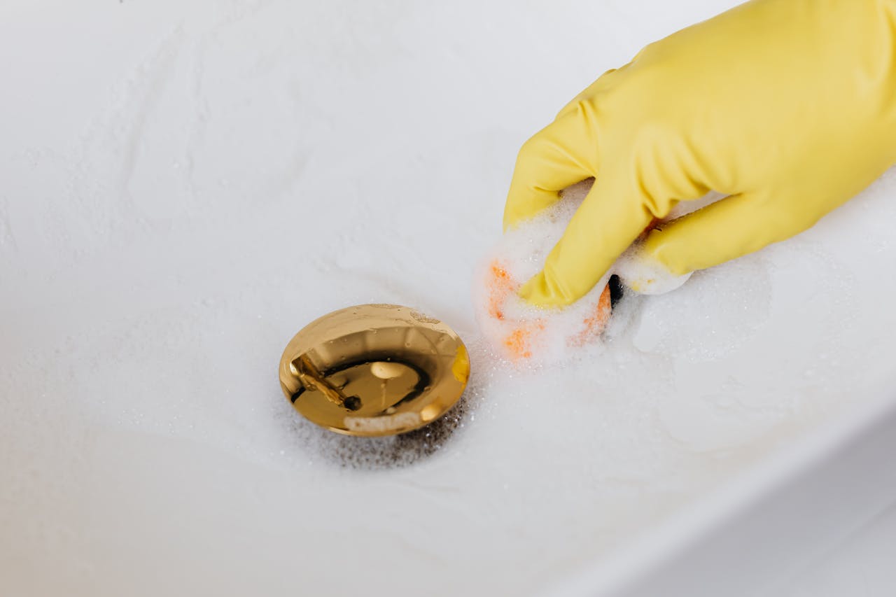 Baking soda plus vinegar for clogged drains