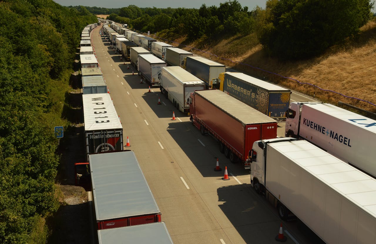 Border crossing with trucks