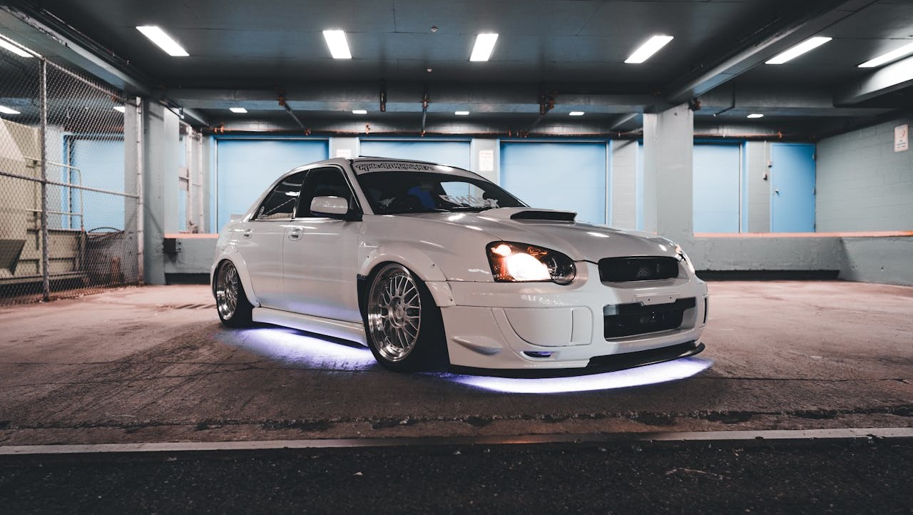 White-Only Underglow In New York, Practically No Underglow In Connecticut