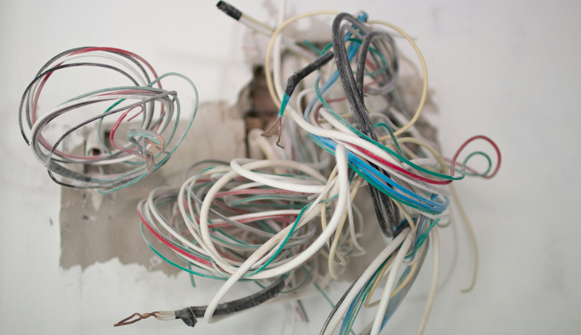 Splices Outside Boxes Or Buried In Cavities