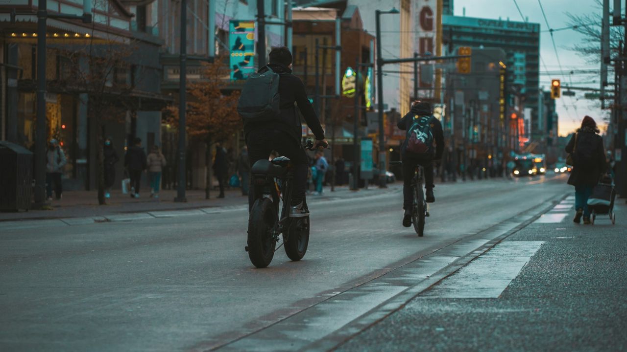 The most dangerous cities for walkers and bikers