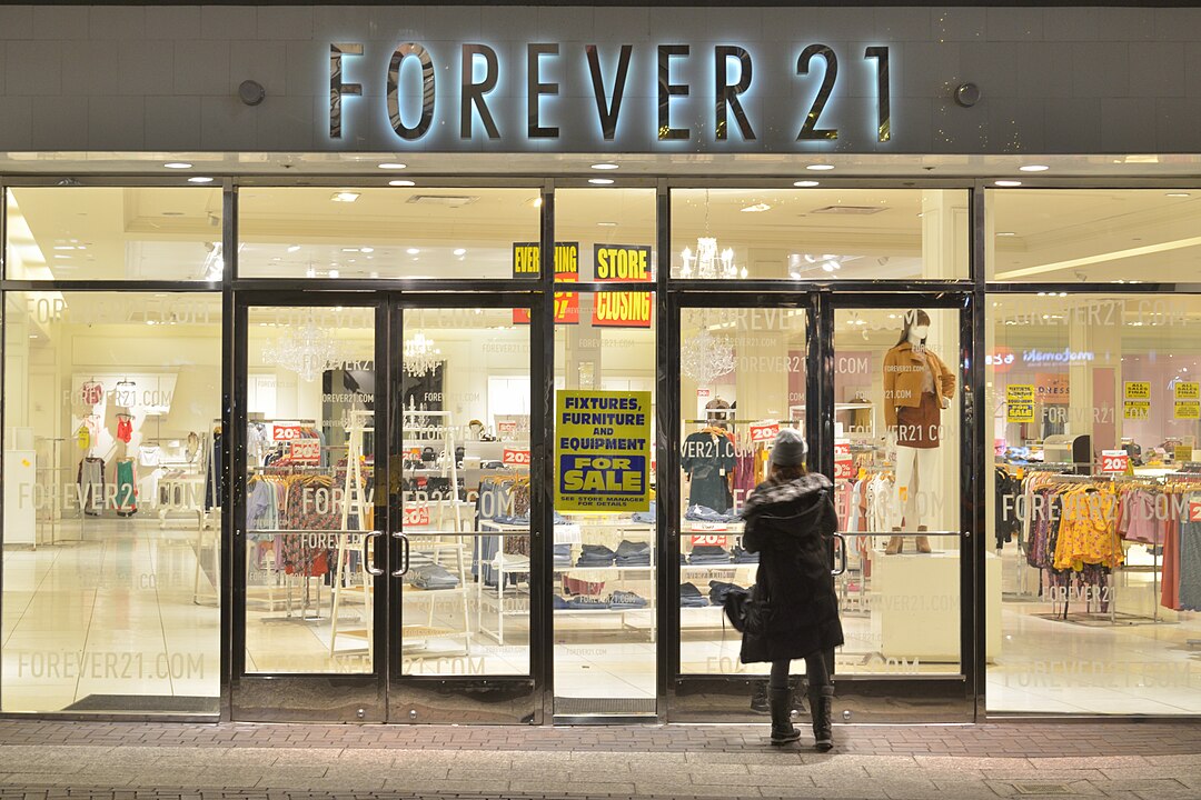Forever 21: Fast Fashion Losing Square Footage