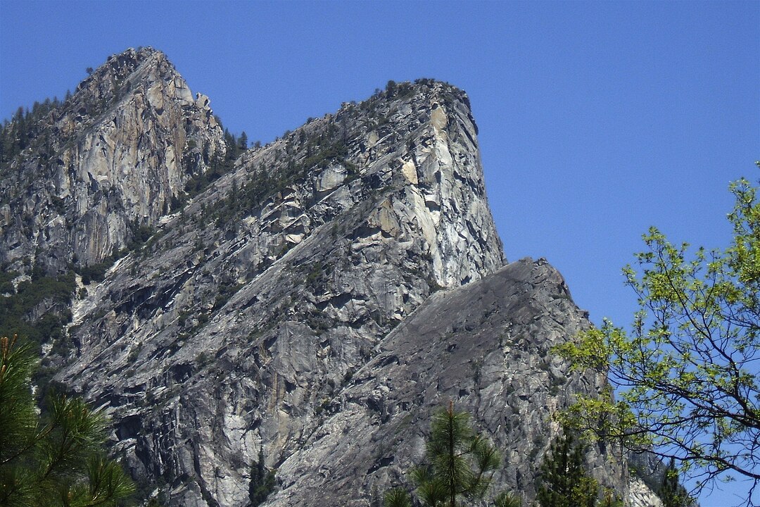 Listening To A Moving Cliff