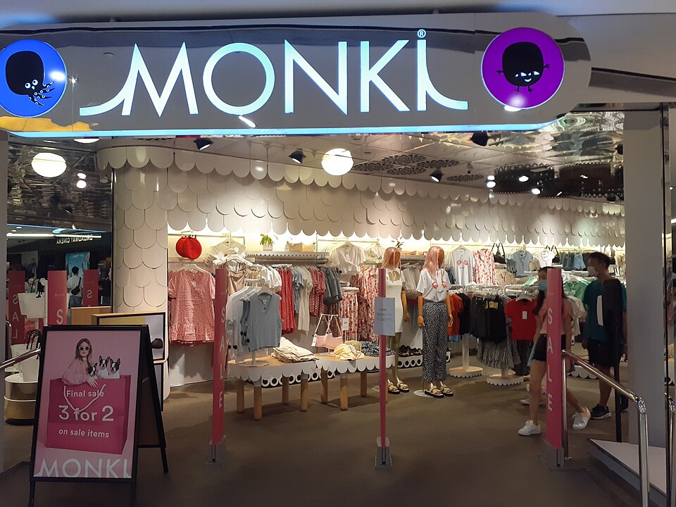 Monki_clothing_shop