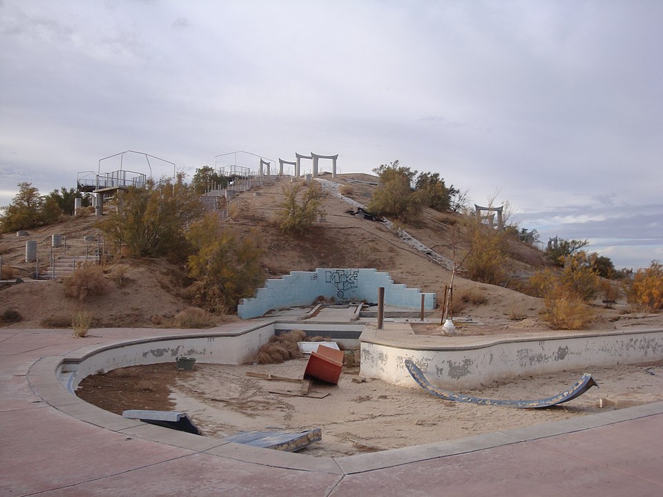 Lake Dolores Waterpark, California