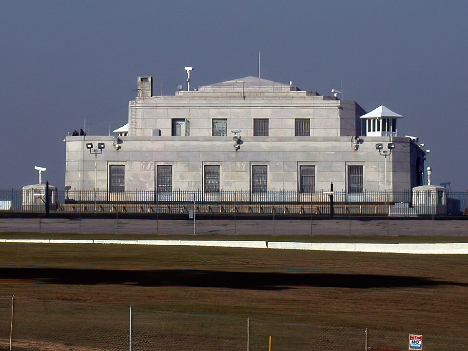 Fort Knox, Gold And Doubt Behind Granite