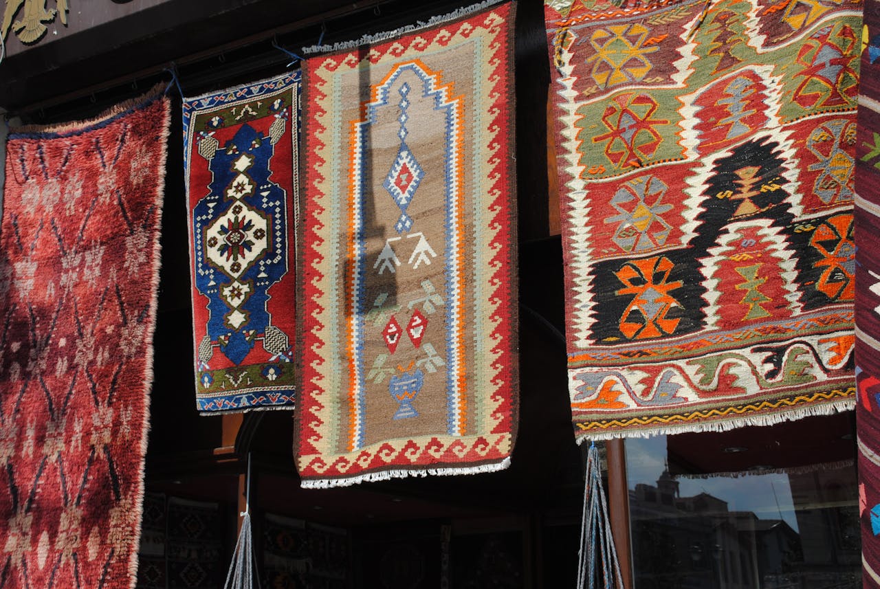 Vintage Rugs In Clean Spaces