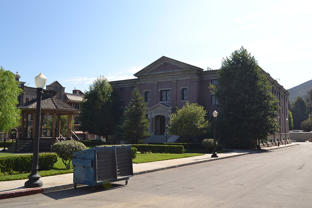 Historic Main Streets And Courthouse Squares