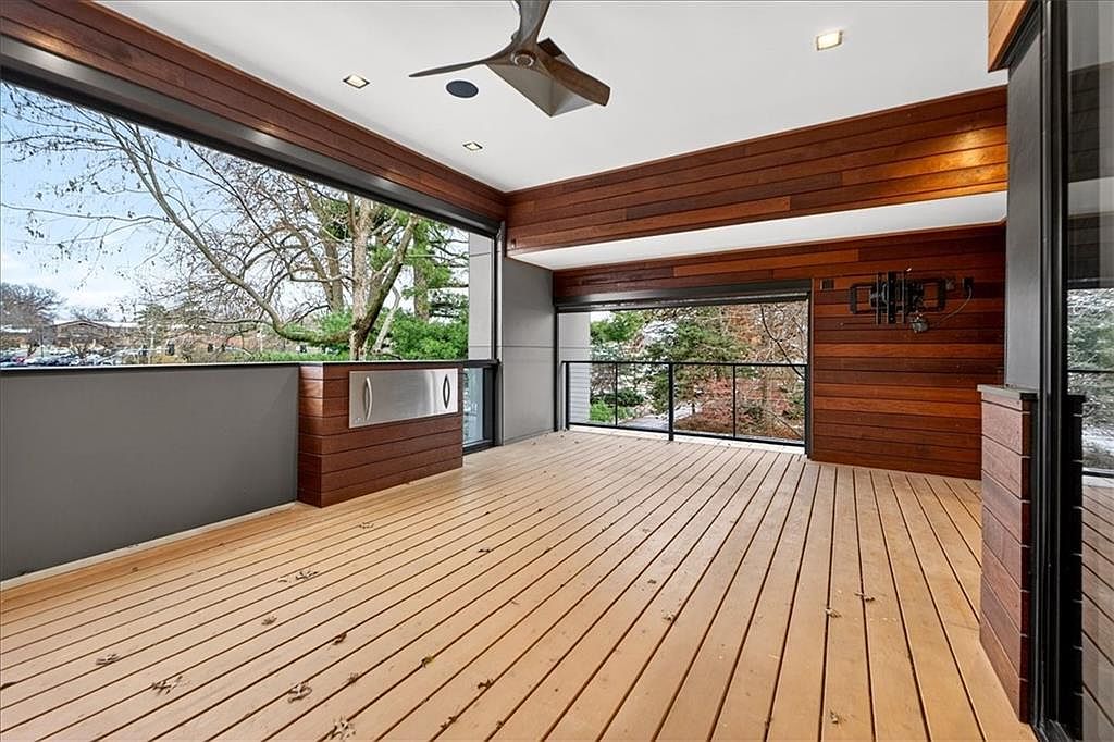 Outdoor living space