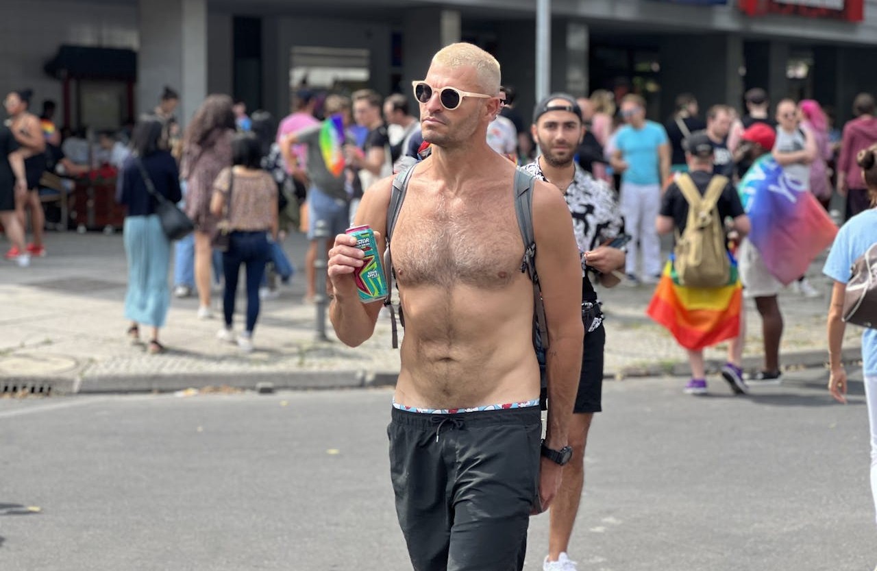 Venice Bars Bare-Chested Street Wandering