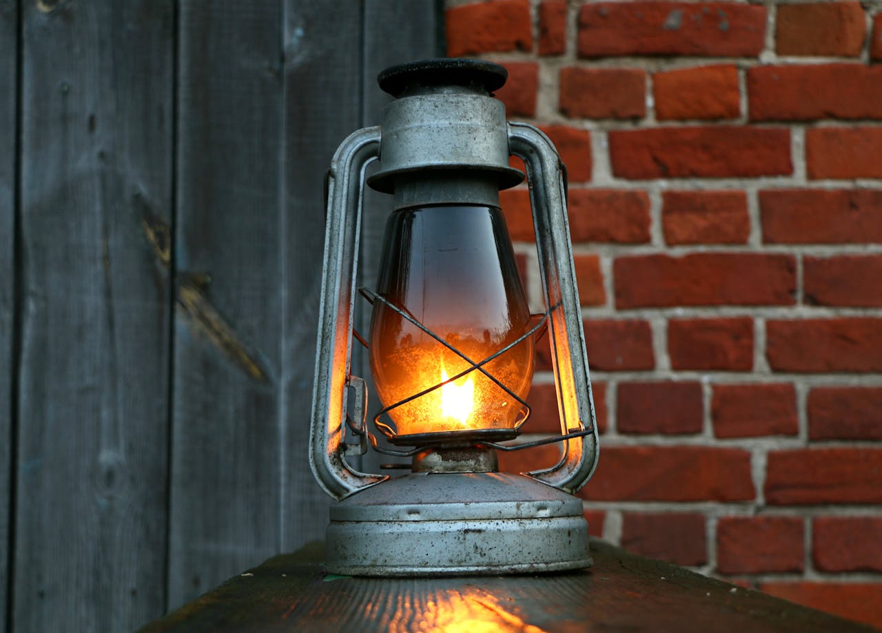 Oil lamp