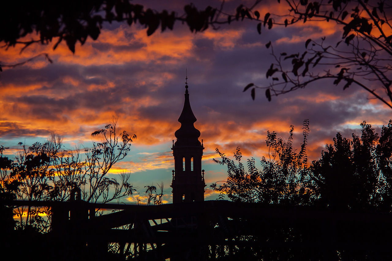 The Sky Goes Dim in 536