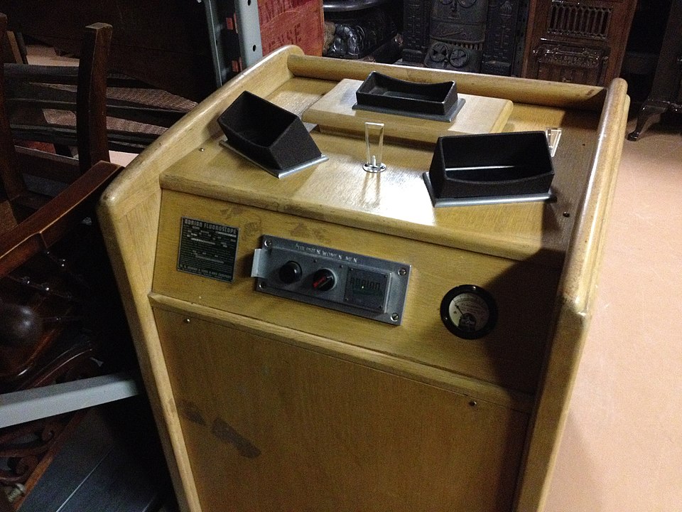 X-Ray Shoe Fitting Machines