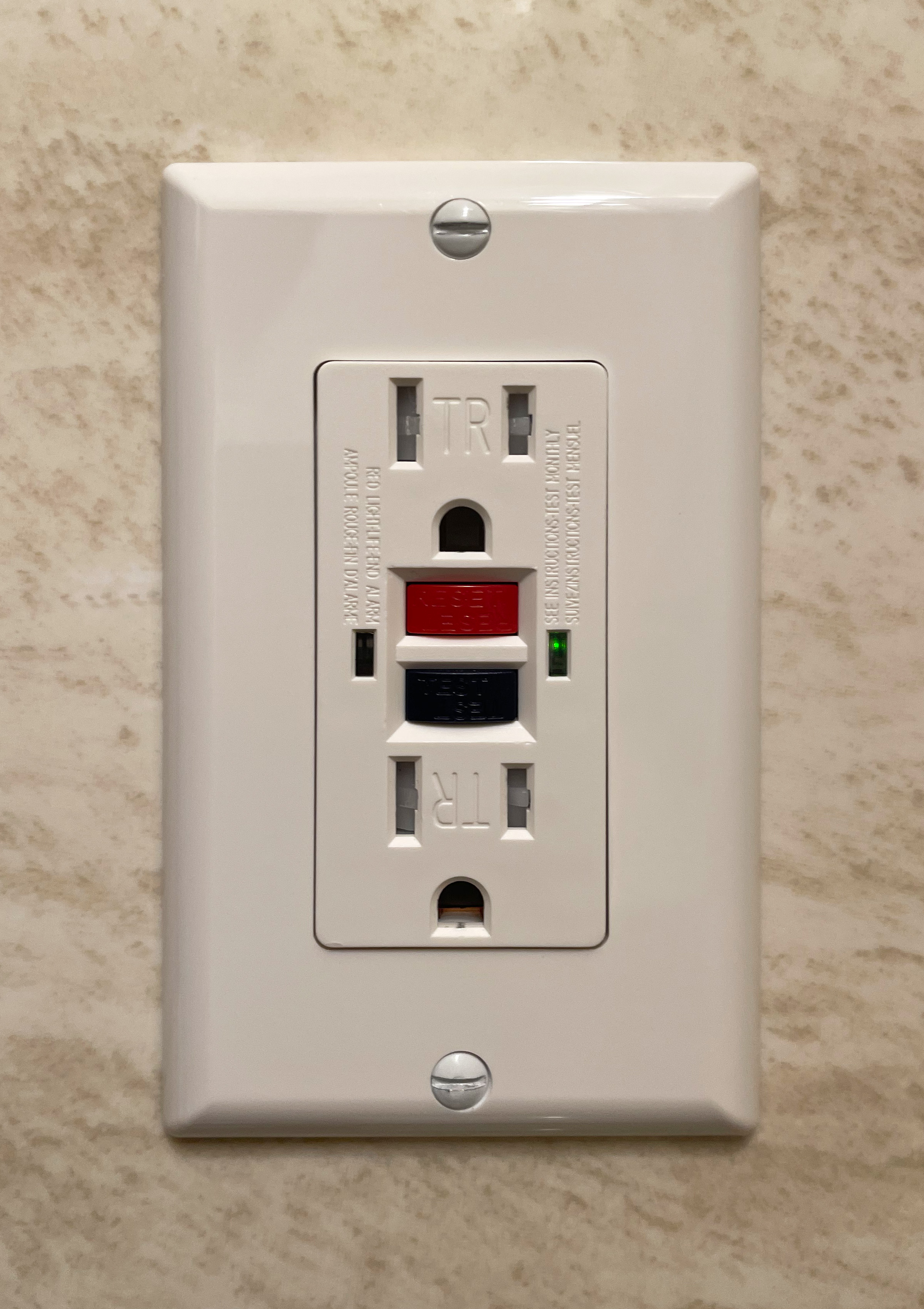 Residential_GFCI_receptacle