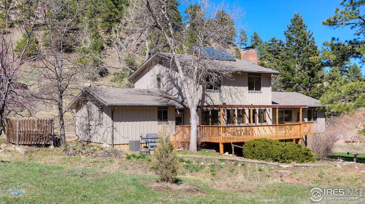 Rossi-Carla_Exquisite-Counterfeits_13