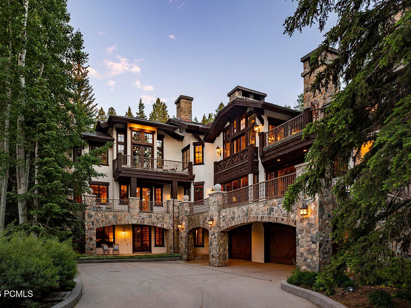 Rossi-Carla_Exquisite-Counterfeits_13