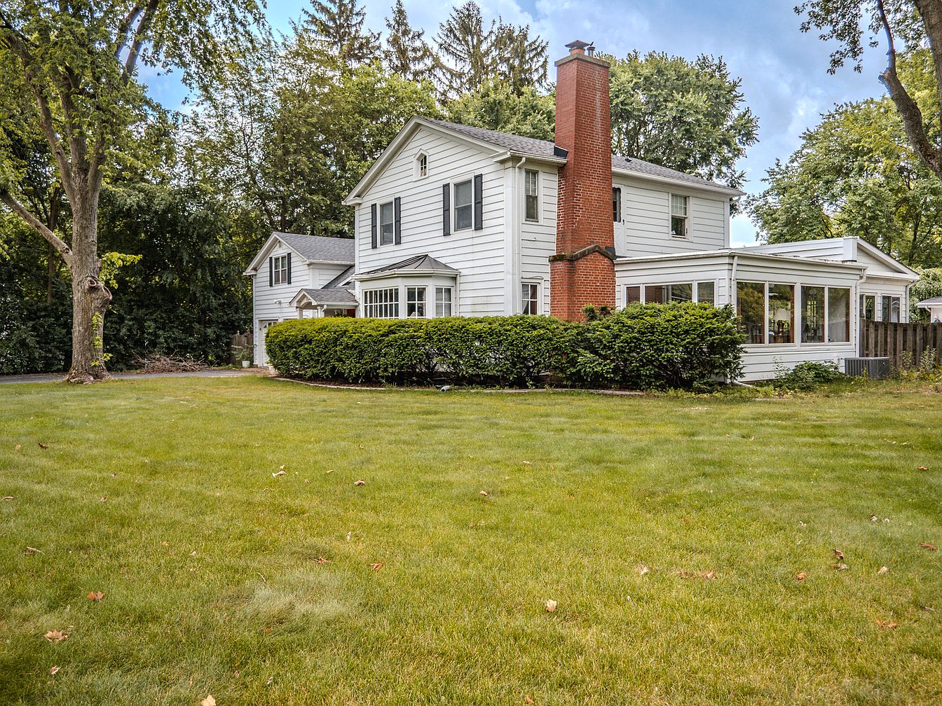 Rossi-Carla_Exquisite-Counterfeits_13