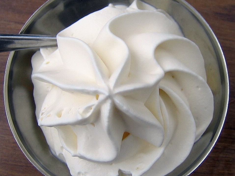 Cool Whip Tubs That Made Dessert Look Effortless