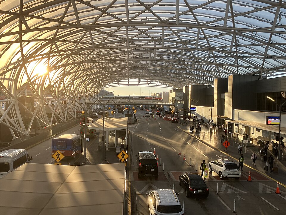 Hartsfield-Jackson Atlanta International Airport (ATL)