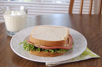 Bologna_sandwich
