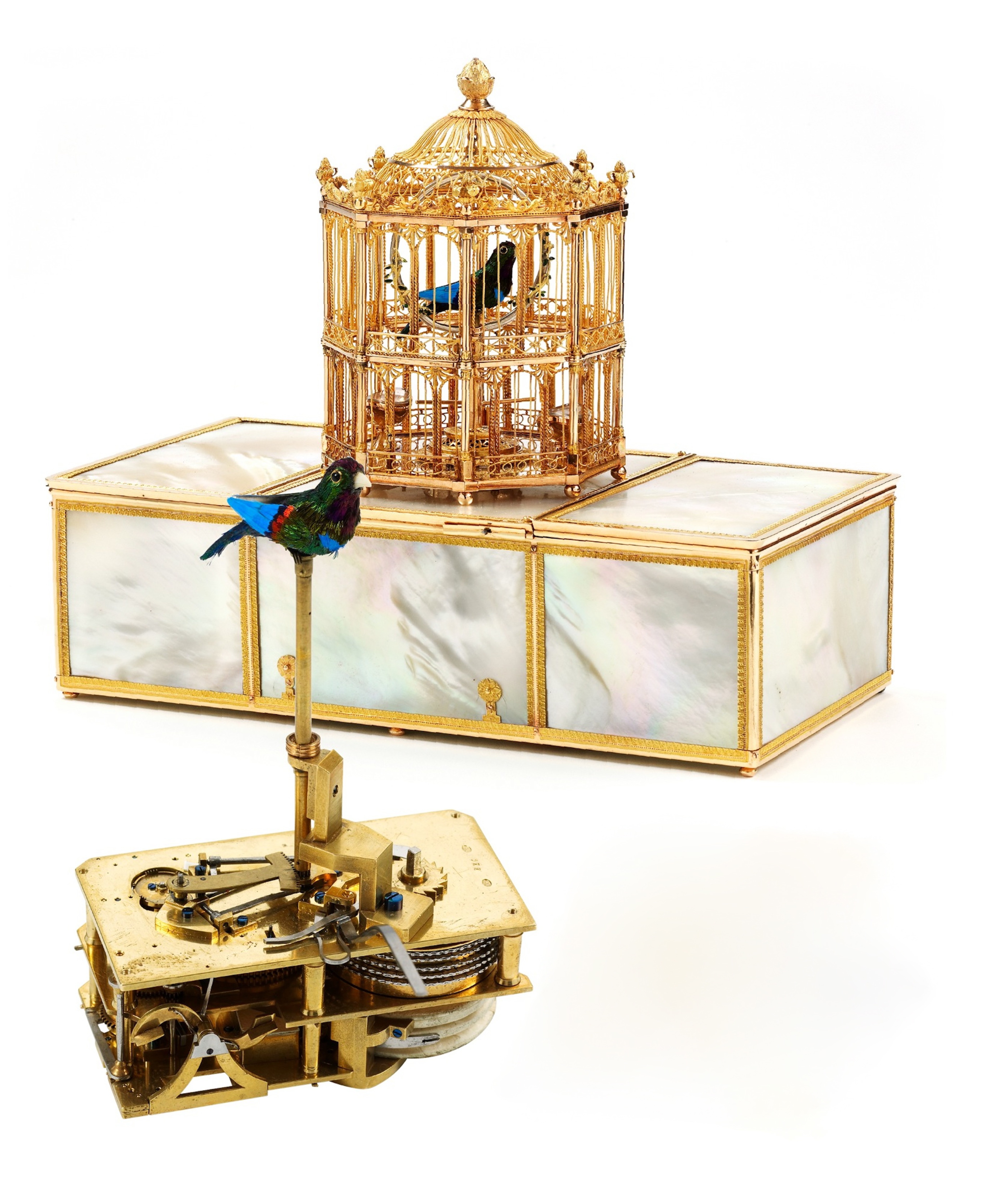 Singing_bird_box_by_Frères_Rochat,_circa_1810