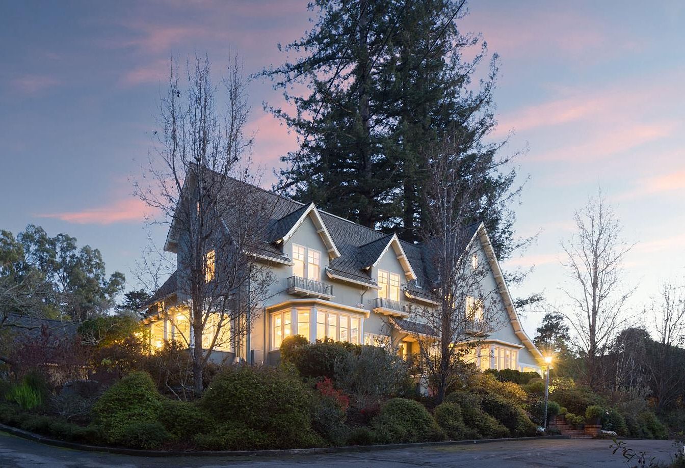 Rossi-Carla_Exquisite-Counterfeits_13