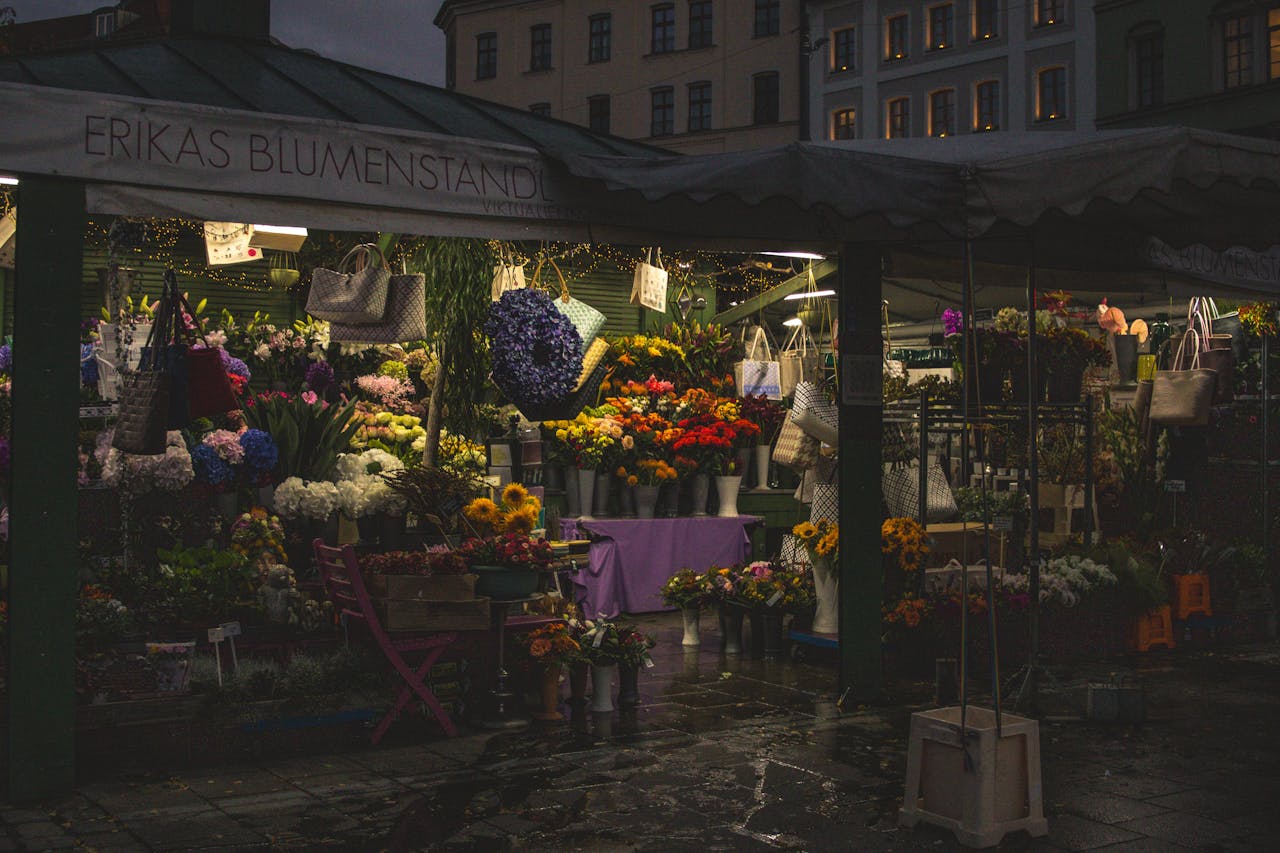 Midnight Flower Runs Losing Their Crowd