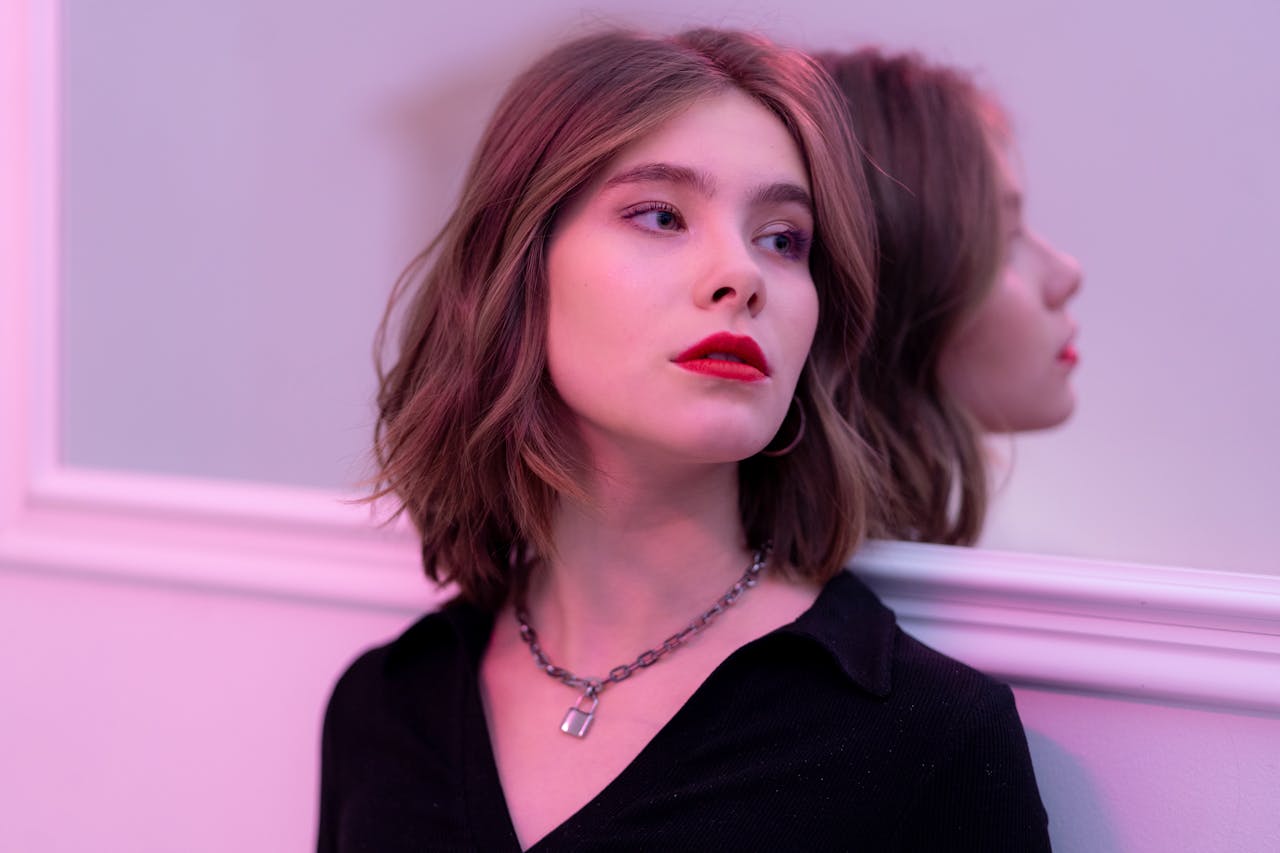 Face-Framing Pieces Cut Too Short or Blunt