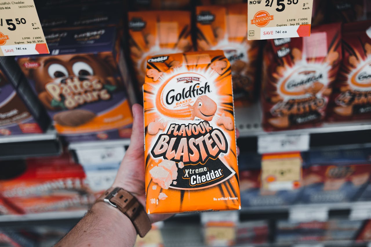 8. Cheese-and-Cracker Kits