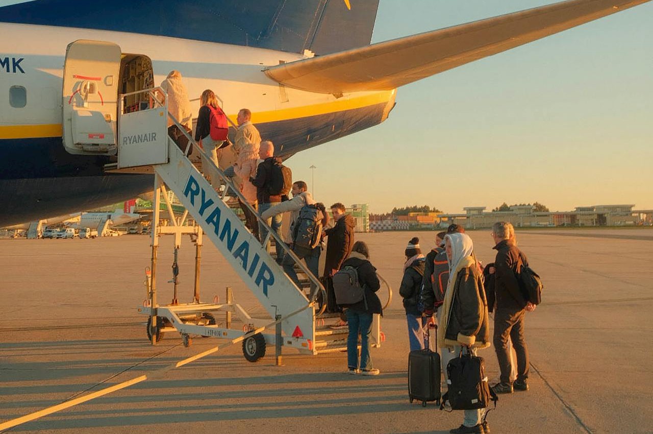 Starting Seat Swap Talks Mid-Boarding