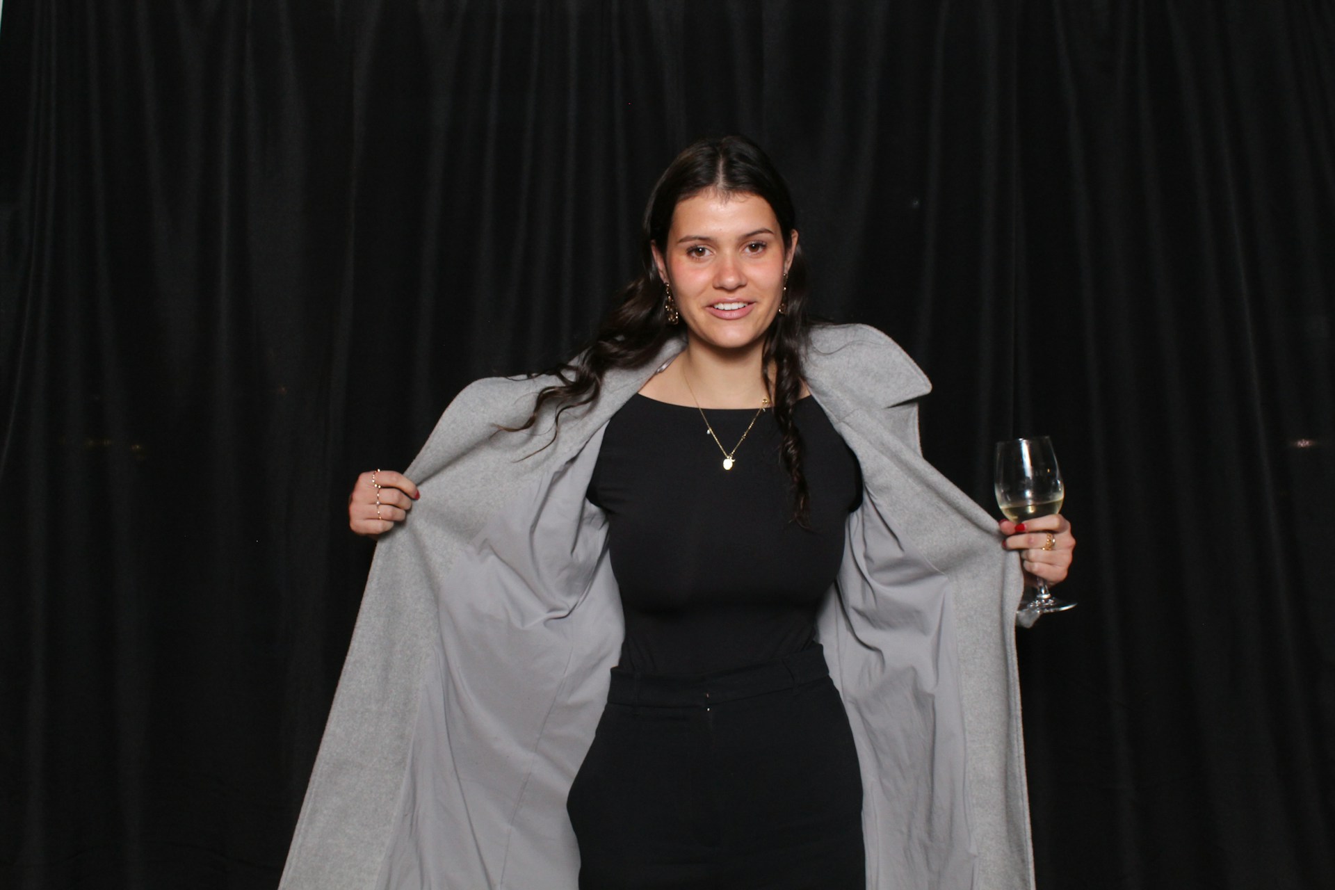 wedding-photo-booth-hire-sydney-yhi8bsCX6Rg-unsplash