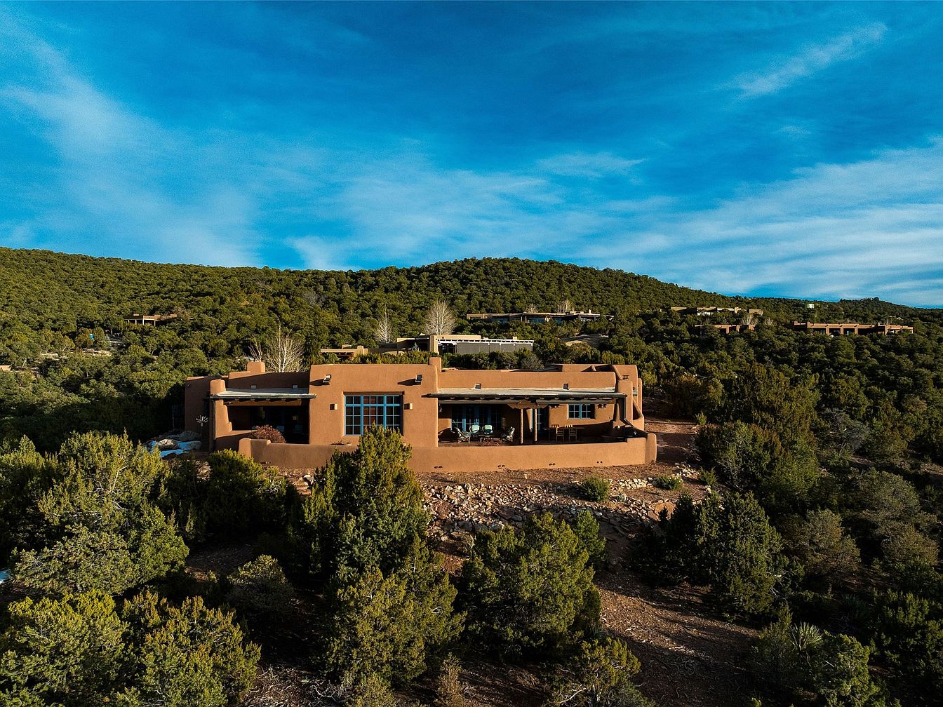 Rossi-Carla_Exquisite-Counterfeits_13